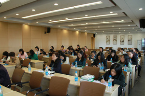 园区举办生物骨干教师共同体培训